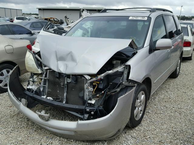 5TDZA22C65S354682 - 2005 TOYOTA SIENNA XLE BEIGE photo 2