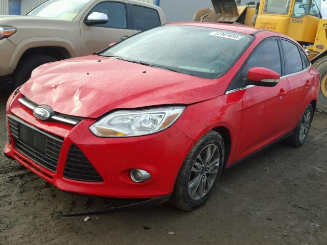 1FAHP3H28CL252383 - 2012 FORD FOCUS SEL RED photo 2