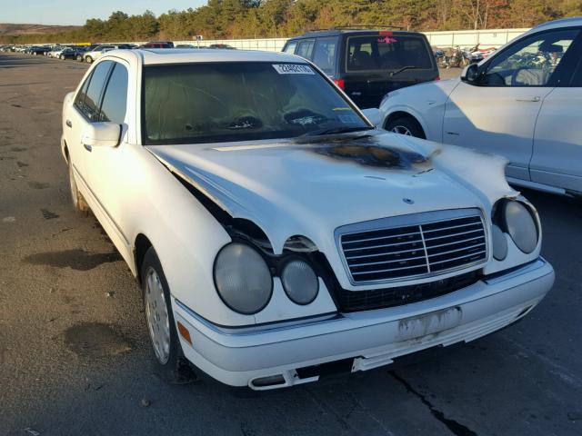 WDBJF55F3VA398169 - 1997 MERCEDES-BENZ E 320 WHITE photo 1