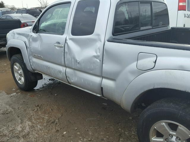 5TEUU42N27Z375758 - 2007 TOYOTA TACOMA ACC SILVER photo 9