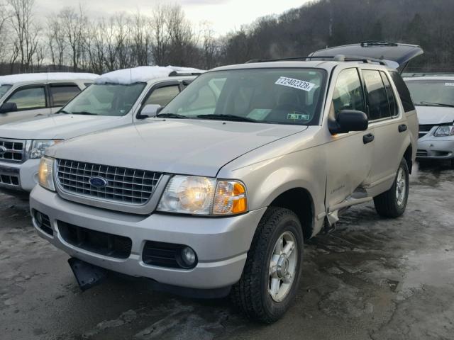 1FMZU83W54UA58416 - 2004 FORD EXPLORER X SILVER photo 2