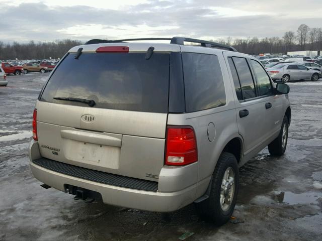 1FMZU83W54UA58416 - 2004 FORD EXPLORER X SILVER photo 4