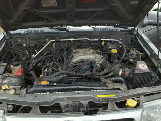 1N6ED27Y2YC367815 - 2000 NISSAN FRONTIER C GRAY photo 7