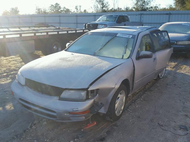 JN1CA21D3TT750618 - 1996 NISSAN MAXIMA GLE SILVER photo 2