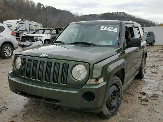 1J8FF28WX8D566046 - 2008 JEEP PATRIOT SP GREEN photo 2