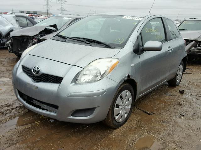 JTDJT903995231425 - 2009 TOYOTA YARIS GRAY photo 2