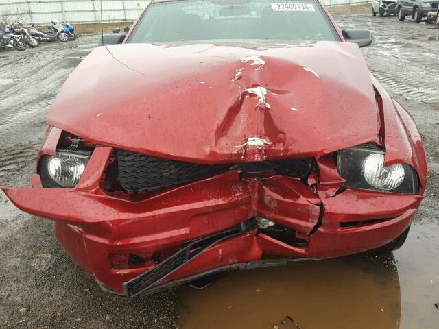 1ZVFT80N875228091 - 2007 FORD MUSTANG RED photo 9