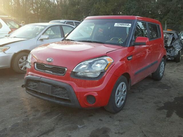 KNDJT2A56D7627025 - 2013 KIA SOUL RED photo 2