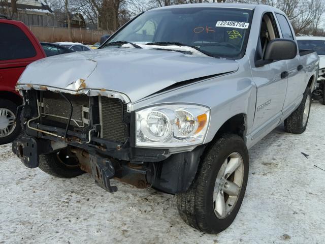 1D7HU18P07J557807 - 2007 DODGE RAM 1500 S SILVER photo 2