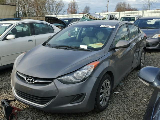 5NPDH4AE1DH183395 - 2013 HYUNDAI ELANTRA GL GRAY photo 2