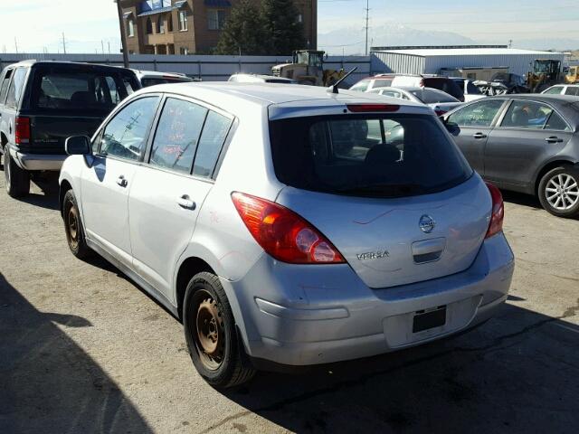 3N1BC13E48L375128 - 2008 NISSAN VERSA S SILVER photo 3