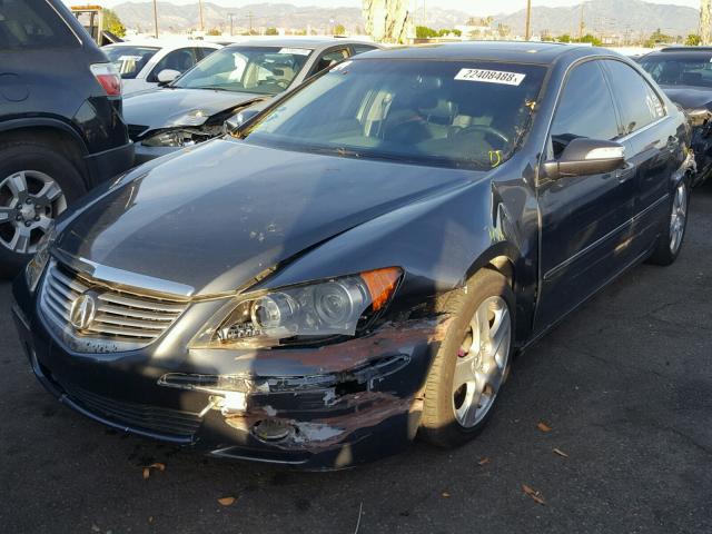 JH4KB16525C008620 - 2005 ACURA RL SILVER photo 2