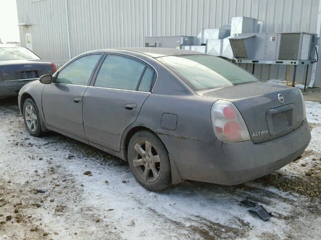 1N4AL11D05C381332 - 2005 NISSAN ALTIMA S GRAY photo 3