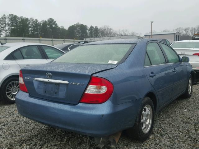 JTDBE32K730183492 - 2003 TOYOTA CAMRY LE BLUE photo 4
