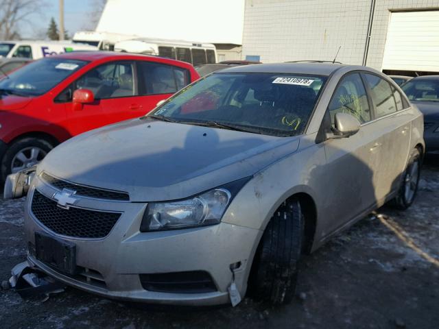 1G1PE5SB4D7267241 - 2013 CHEVROLET CRUZE LT GOLD photo 2