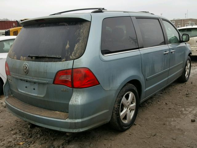 2V4RW6DX6AR295490 - 2010 VOLKSWAGEN ROUTAN SEL BLUE photo 4