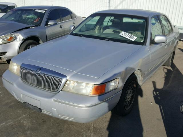 2MEFM74W9XX680691 - 1999 MERCURY GRAND MARQ SILVER photo 2