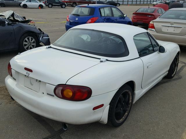 JM1NB353XY0154795 - 2000 MAZDA MX-5 MIATA WHITE photo 4