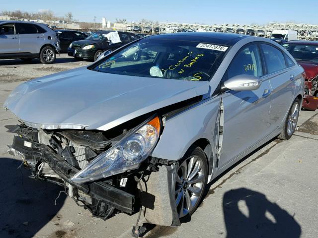 5NPEC4AB9CH400196 - 2012 HYUNDAI SONATA SE SILVER photo 2