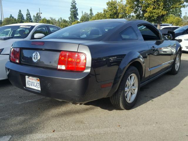 1ZVHT80N895106004 - 2009 FORD MUSTANG BLACK photo 4