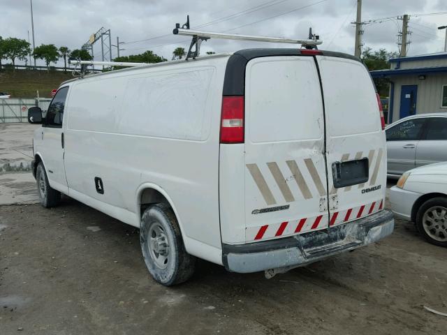 1GCHG39U331227896 - 2003 CHEVROLET EXPRESS G3 WHITE photo 3