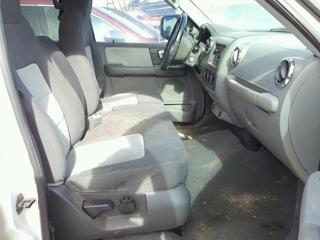 1FMPU13575LA72069 - 2005 FORD EXPEDITION WHITE photo 5