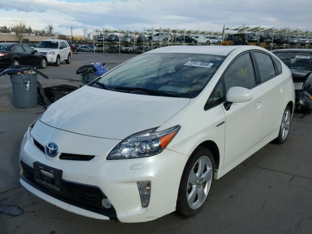 JTDKN3DU8D1689858 - 2013 TOYOTA PRIUS WHITE photo 2