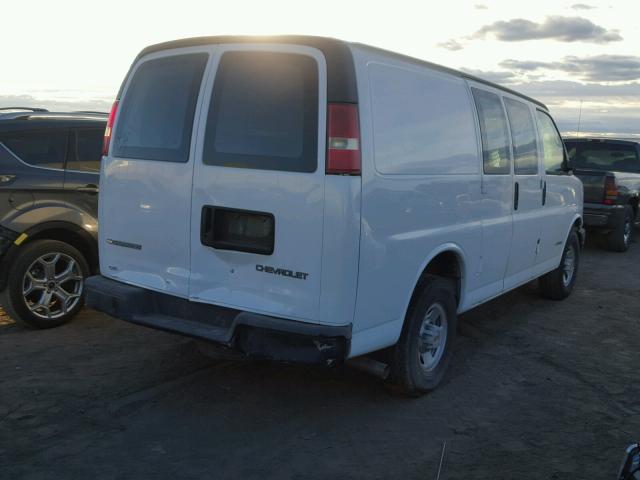 1GCGG25U041247634 - 2004 CHEVROLET EXPRESS G2 WHITE photo 4