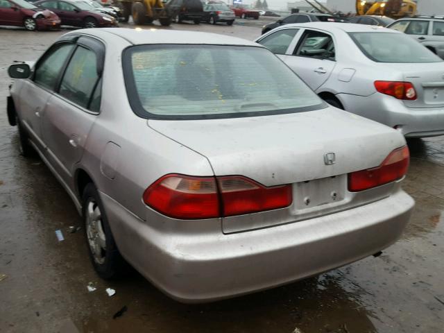 1HGCG5653WA235778 - 1998 HONDA ACCORD EX BEIGE photo 3