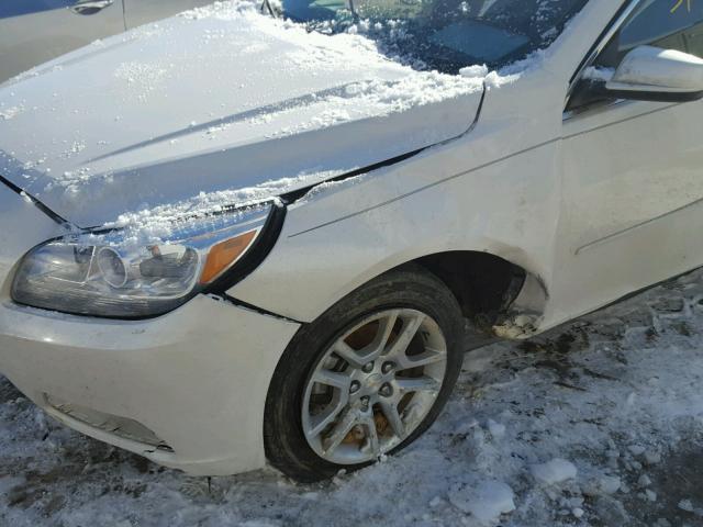 1G11D5SR7DF153147 - 2013 CHEVROLET MALIBU 1LT 白色 照片 9