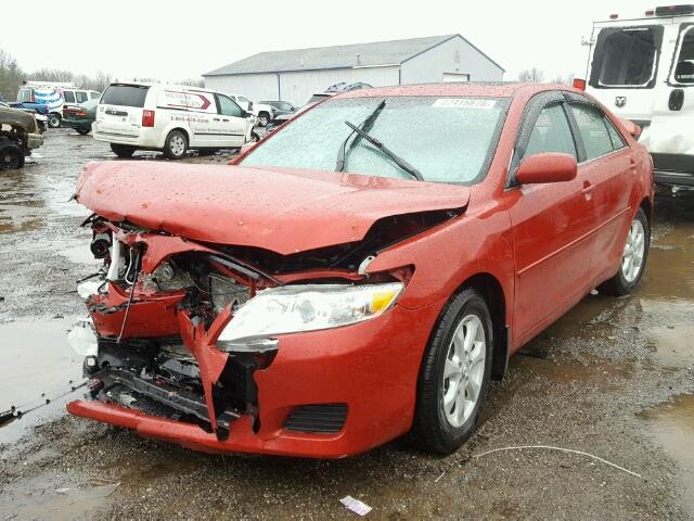 4T4BF3EK6BR188152 - 2011 TOYOTA CAMRY BASE RED photo 2