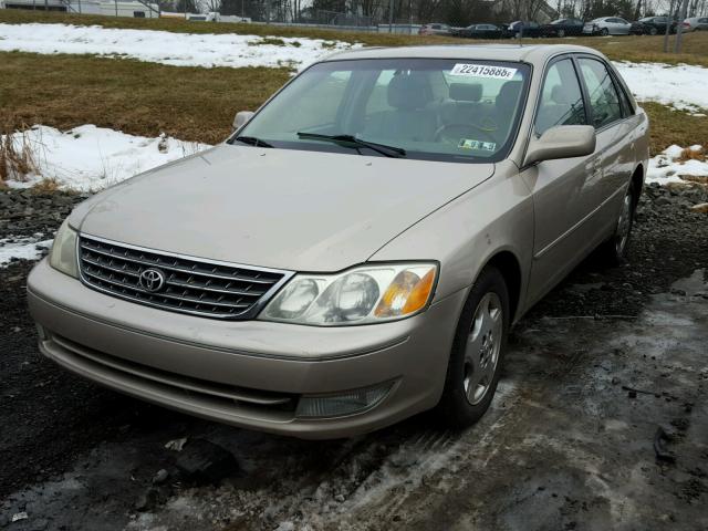 4T1BF28B64U382859 - 2004 TOYOTA AVALON XL GOLD photo 2