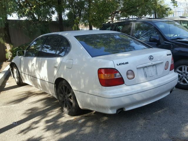 JT8BD68S2Y0085021 - 2000 LEXUS GS 300 WHITE photo 3