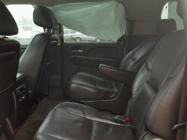 1GYUCJEF3AR114237 - 2010 CADILLAC ESCALADE E SILVER photo 6