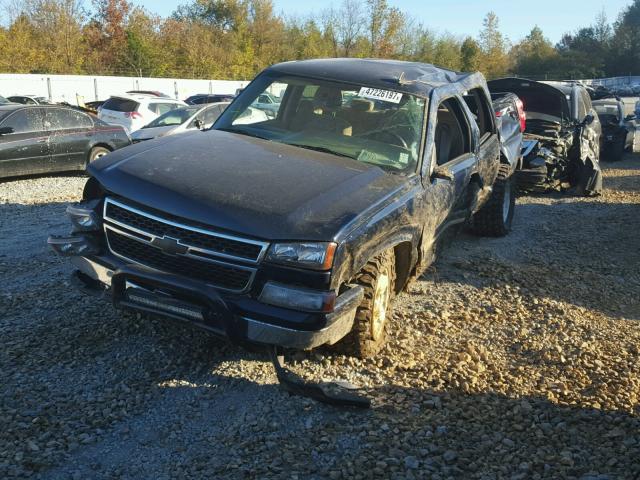 2GCEK13T261156615 - 2006 CHEVROLET SILVERADO BLUE photo 2