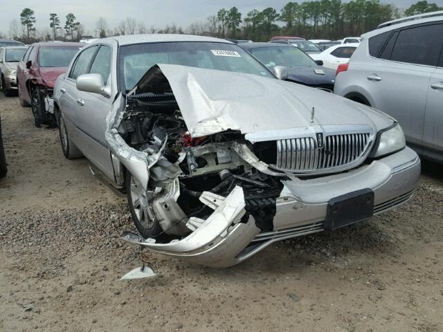 2LNHM82V38X648696 - 2008 LINCOLN TOWN CAR S SILVER photo 1