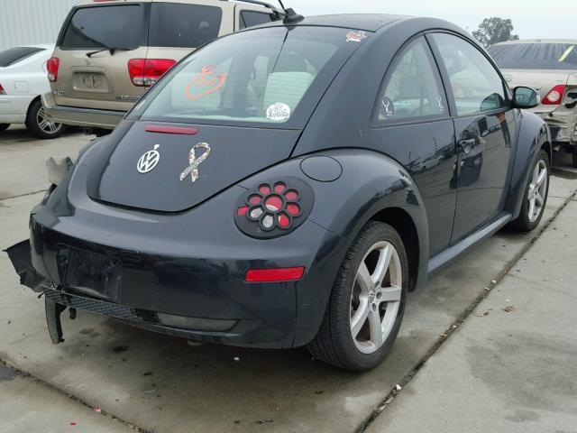 3VWRG3AG5AM012916 - 2010 VOLKSWAGEN NEW BEETLE 黑色 照片 4