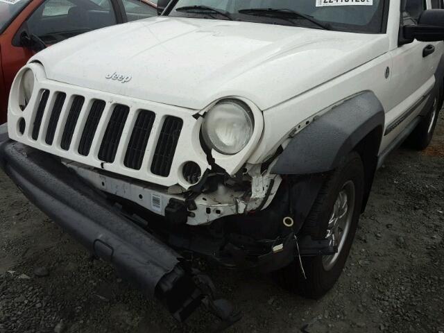 1J4GL48K47W701273 - 2007 JEEP LIBERTY SP WHITE photo 9