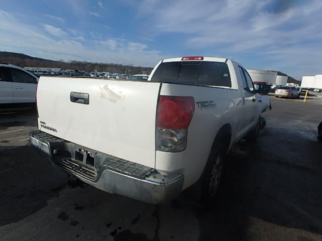 5TFRV54138X044926 - 2008 TOYOTA TUNDRA DOU WHITE photo 4