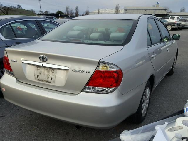4T1BE30K05U413982 - 2005 TOYOTA CAMRY LE SILVER photo 4