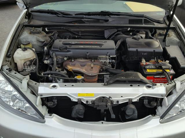 4T1BE30K05U413982 - 2005 TOYOTA CAMRY LE SILVER photo 7