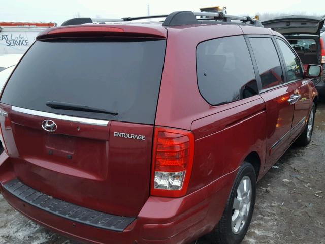 KNDMC233676015474 - 2007 HYUNDAI ENTOURAGE BURGUNDY photo 4