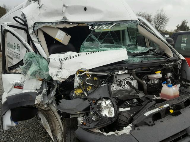 3C6TRVDG1HE522198 - 2017 RAM PROMASTER WHITE photo 9