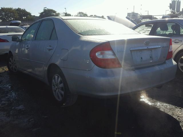 4T1BF32K14U574558 - 2004 TOYOTA CAMRY LE SILVER photo 3