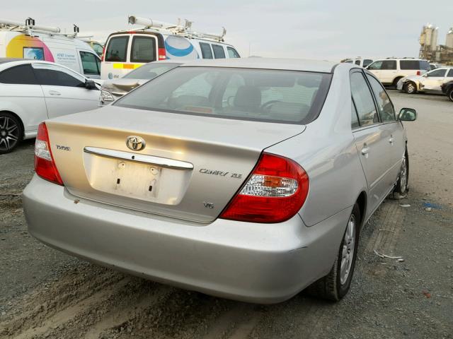 4T1BF32K14U574558 - 2004 TOYOTA CAMRY LE SILVER photo 4