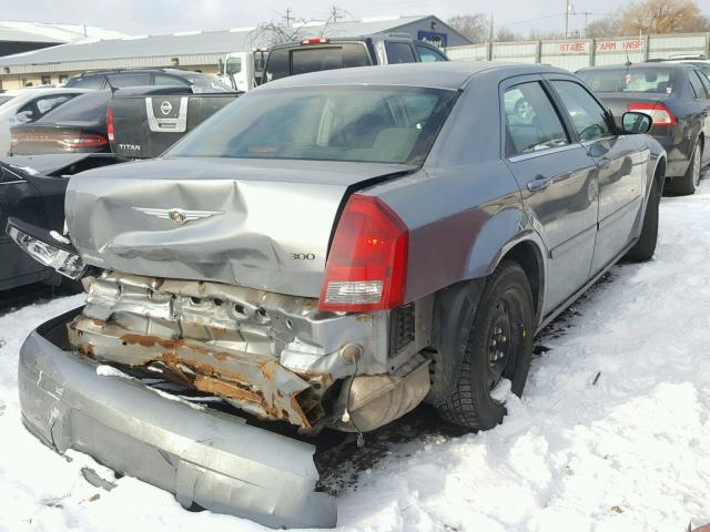 2C3KA43R46H273037 - 2006 CHRYSLER 300 GRAY photo 4