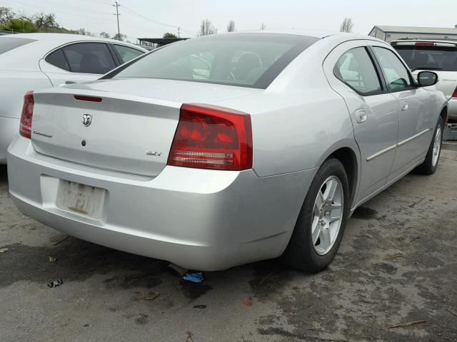 2B3KA43G86H448563 - 2006 DODGE CHARGER SE SILVER photo 4