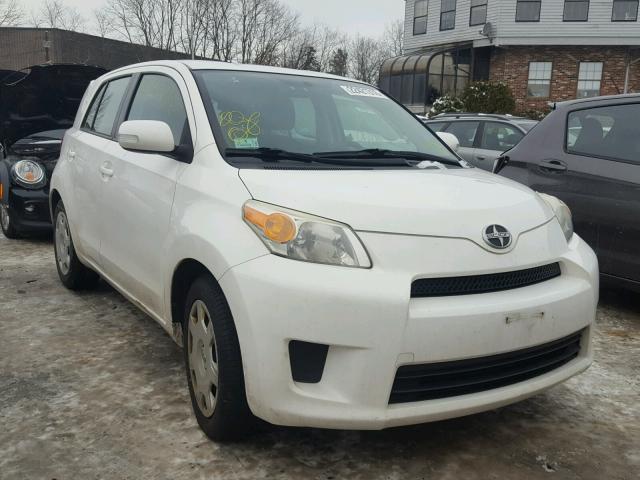 JTKKU4B44A1007204 - 2010 TOYOTA SCION XD WHITE photo 1