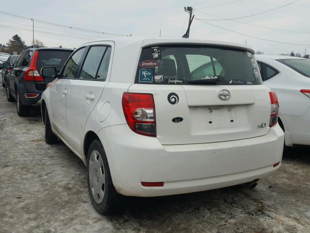 JTKKU4B44A1007204 - 2010 TOYOTA SCION XD WHITE photo 3