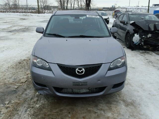 JM1BK12F451304413 - 2005 MAZDA 3 I GRAY photo 9